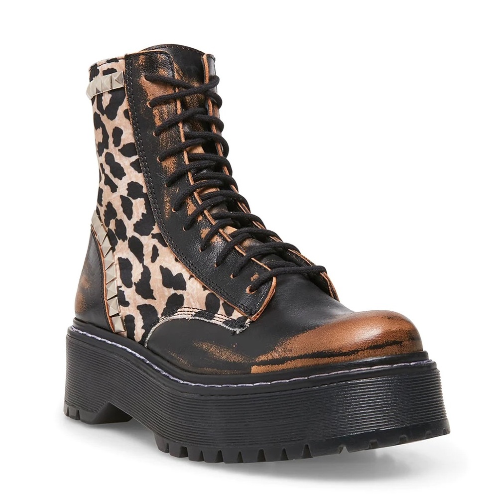 Steve Madden Avenger Combat Boot/GOOD AS NEW*NEVER WORN-